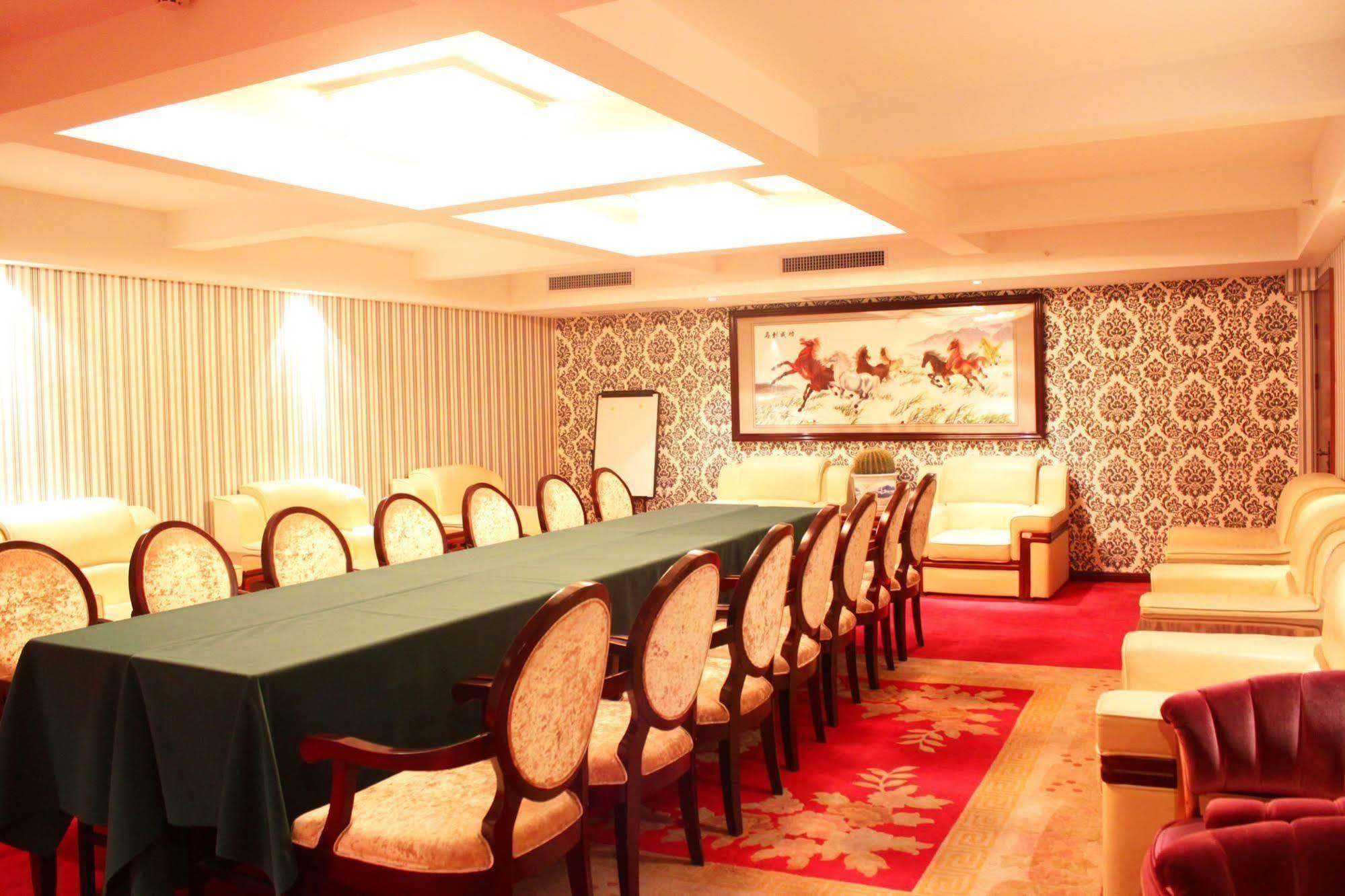 New Beacon Runfeng International Hotel Wuhan Zewnętrze zdjęcie