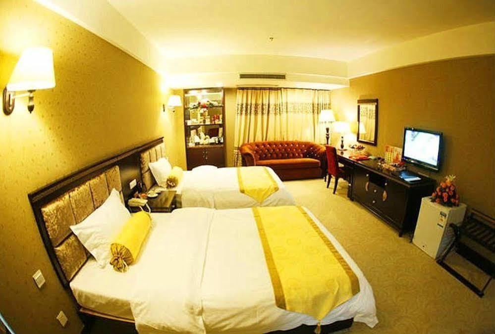 New Beacon Runfeng International Hotel Wuhan Zewnętrze zdjęcie