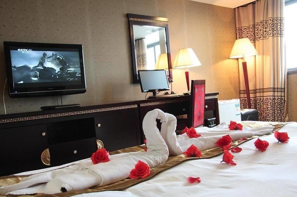 New Beacon Runfeng International Hotel Wuhan Zewnętrze zdjęcie