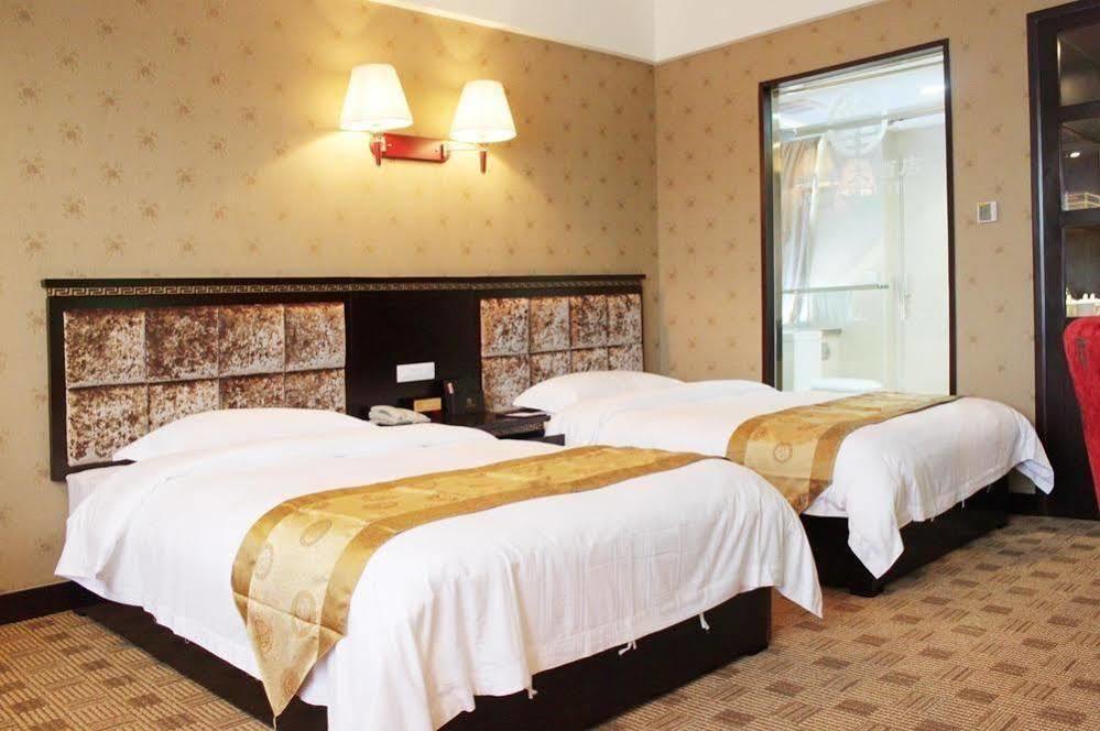 New Beacon Runfeng International Hotel Wuhan Zewnętrze zdjęcie