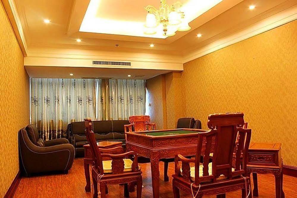 New Beacon Runfeng International Hotel Wuhan Zewnętrze zdjęcie
